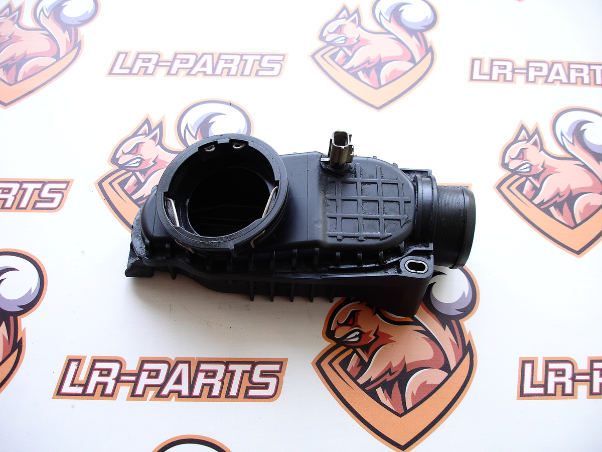 LR014212 Повітропровід интеруллера з датчиком 2.7 D 3.0 D RANGE ROVER SPORT L320 2005-200
